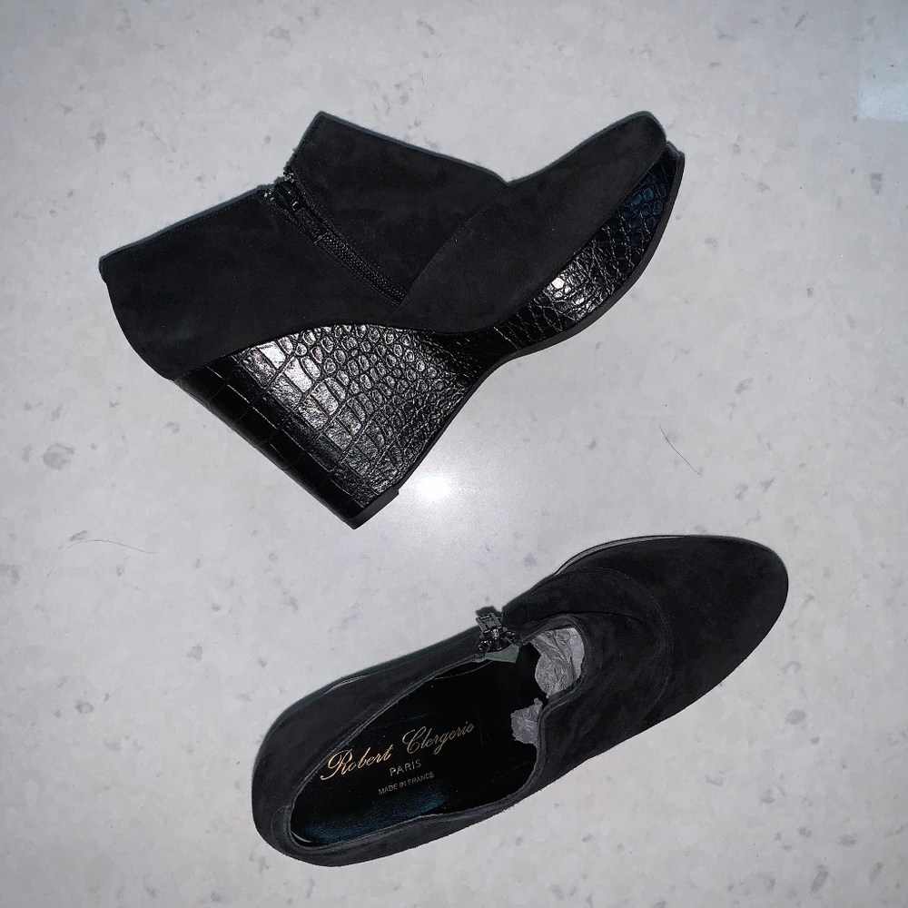 Robert Clergerie Black Suede Bootie Wedge Toon - Picture 3 of 11